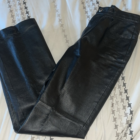 Women’s Newport News Easy Style Black 100% Genuine Leather Pants Size 6 - Picture 2 of 8